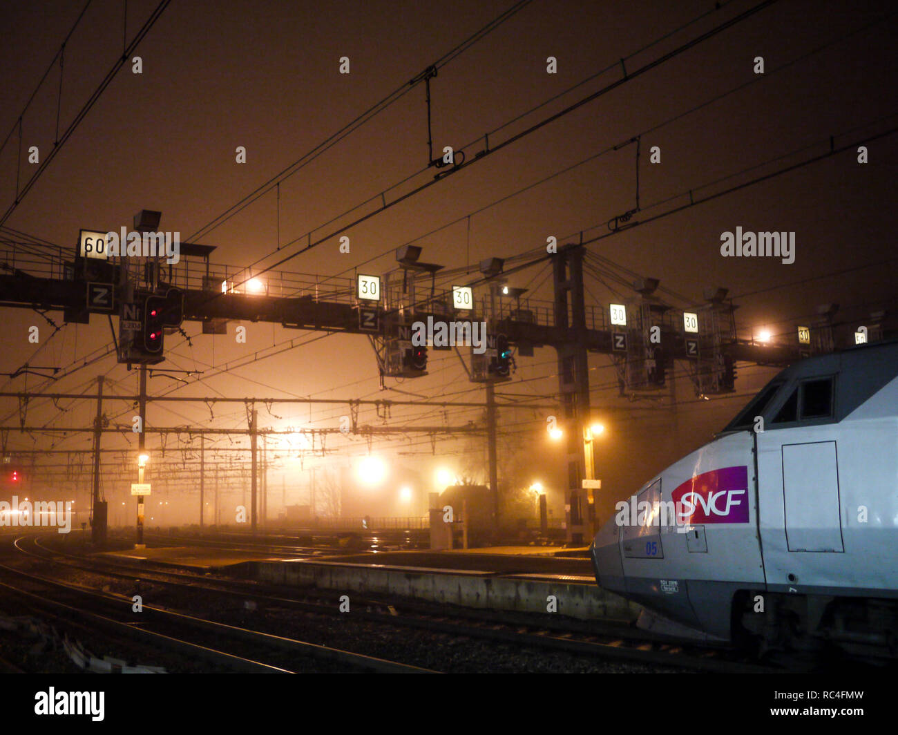 Stazione ferroviaria SNCF, Dijon, Borgogna, Cote d'Or, Francia Foto Stock