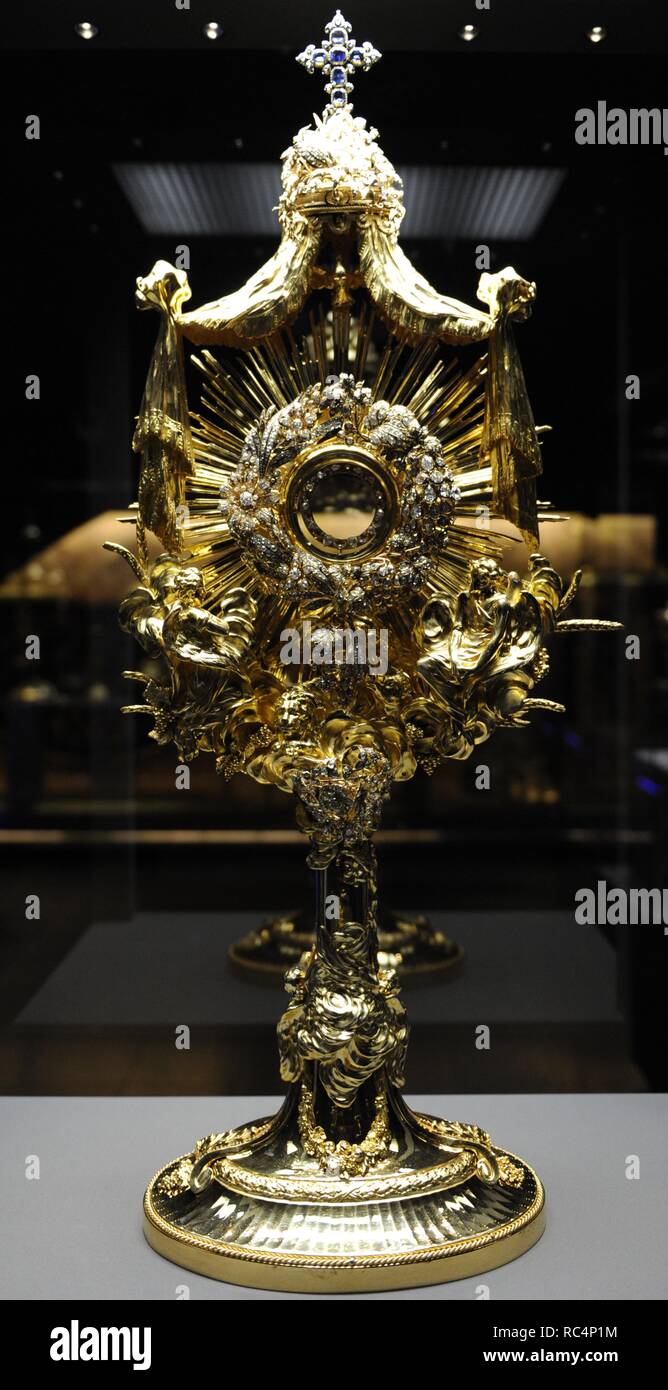 Custodia di argento dorato decorata con pietre preziose che ricchi signori di Amsterdam ha dato i monaci della Chiesa dell'alberello, Amsterdam. Da Jacques Francois Joseph Lefebvre-Caters. 1782-1798. Museo Catharijneconvent. Utrecht. Paesi Bassi. Foto Stock