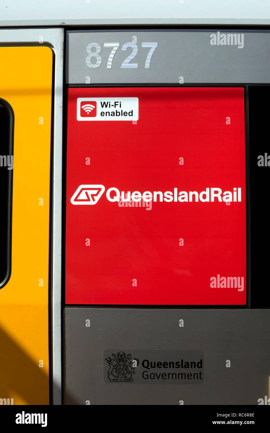 Queensland convoglio ferroviario dettaglio con wi-fi abilitato segno, Brisbane, Queensland, Australia Foto Stock