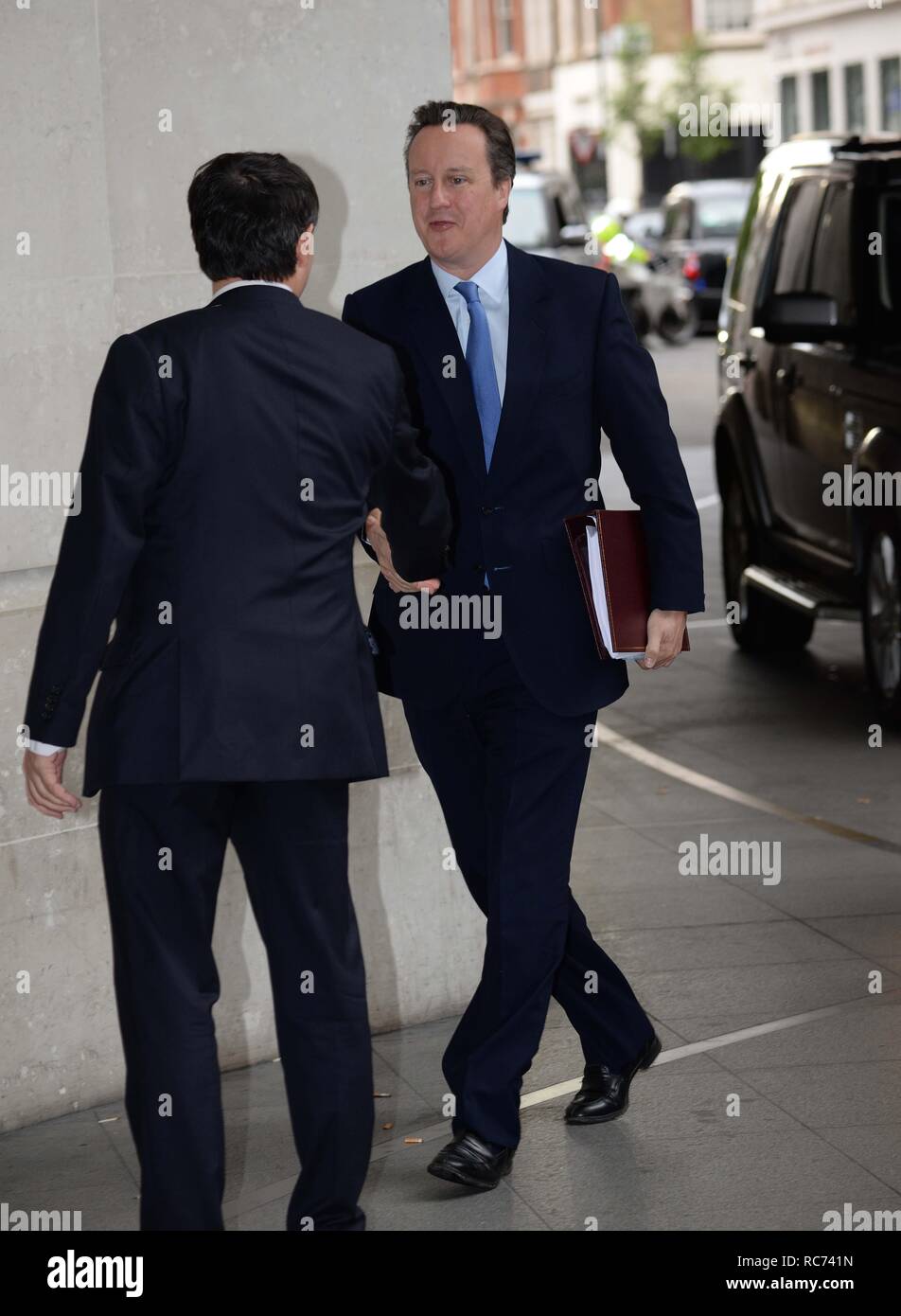 Il Primo Ministro David Cameron e leader dell'UKIP Nigel Farage appaiono sul Andrew Marr Show alla BBC Broadcasting House di Londra dotata: David Cameron dove: Londra, Regno Unito quando: 12 giu 2016 Credit: Steve Finn/WENN Foto Stock