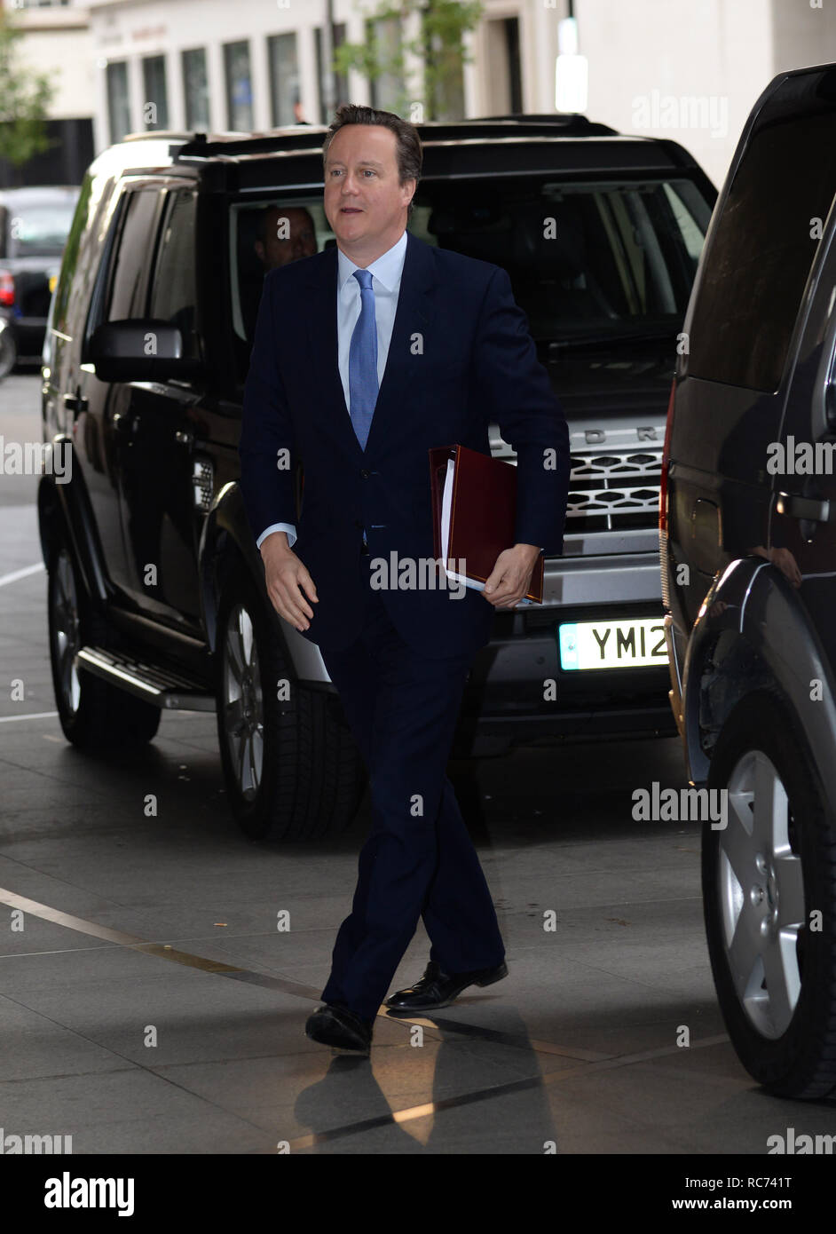 Il Primo Ministro David Cameron e leader dell'UKIP Nigel Farage appaiono sul Andrew Marr Show alla BBC Broadcasting House di Londra dotata: David Cameron dove: Londra, Regno Unito quando: 12 giu 2016 Credit: Steve Finn/WENN Foto Stock