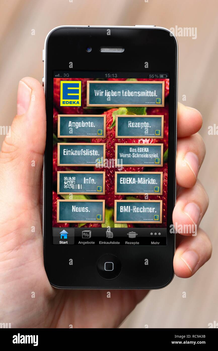 Iphone, smartphone, EDEKA app sullo schermo, informazioni sui prodotti alimentari Foto Stock