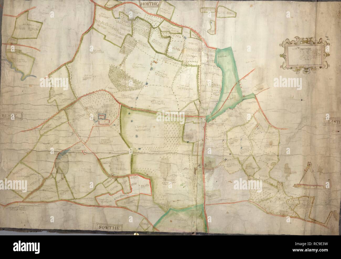 Sondaggio del maniero di Chilton. Inghilterra; 1597. [Mappa intera] Sondaggio e descrizione del manor di Chilton, co. Suffolk, con Chilton Hall illustrata in prospettiva. Prodotto a nome di Dudley Fortescue, come esecutore della station wagon di Rober gru il sambuco. Agosto 1597 originariamente pubblicato/prodotto in Inghilterra; 1597. . Fonte: Aggiungi. 70953,. Lingua: Italiano e Latino. Foto Stock