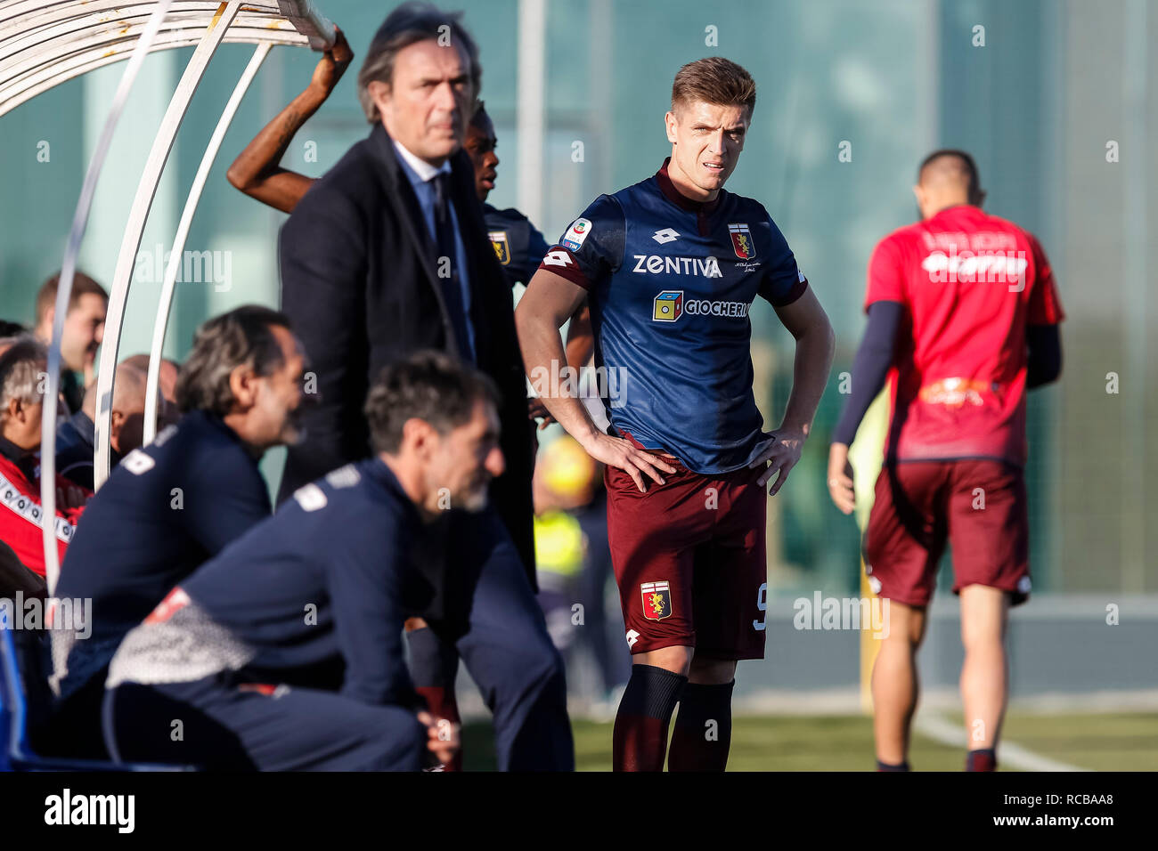 San Pedro del Pinatar, Spagna. Xiv gen, 2019. Cordiale incontro di calcio tra Genova CFC vs Würzburger kicker a Pinatar Arena Football Center. Credito: ABEL F. ROS/Alamy Live News Foto Stock