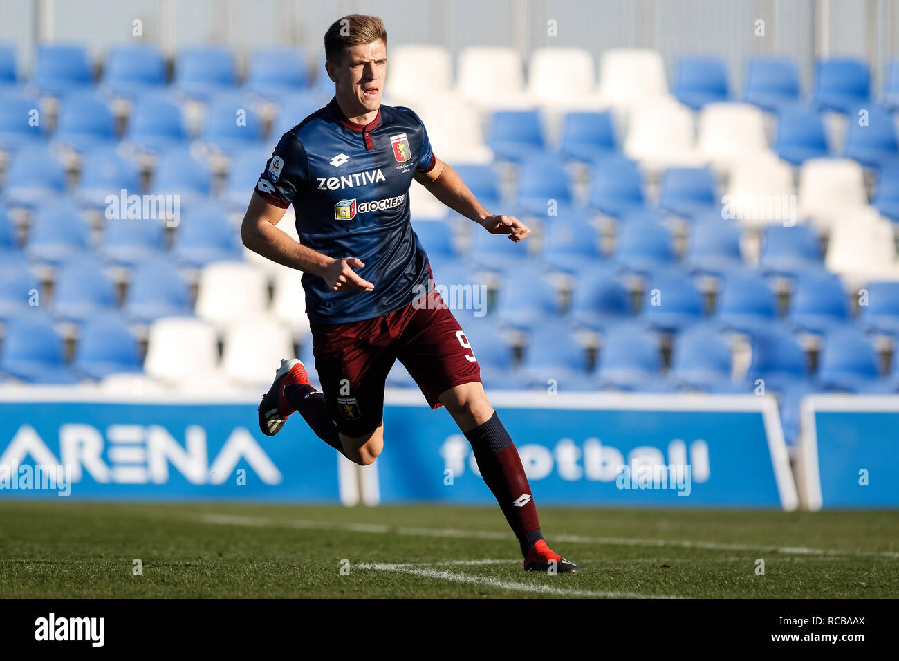 San Pedro del Pinatar, Spagna. Xiv gen, 2019. Cordiale incontro di calcio tra Genova CFC vs Würzburger kicker a Pinatar Arena Football Center. Credito: ABEL F. ROS/Alamy Live News Foto Stock