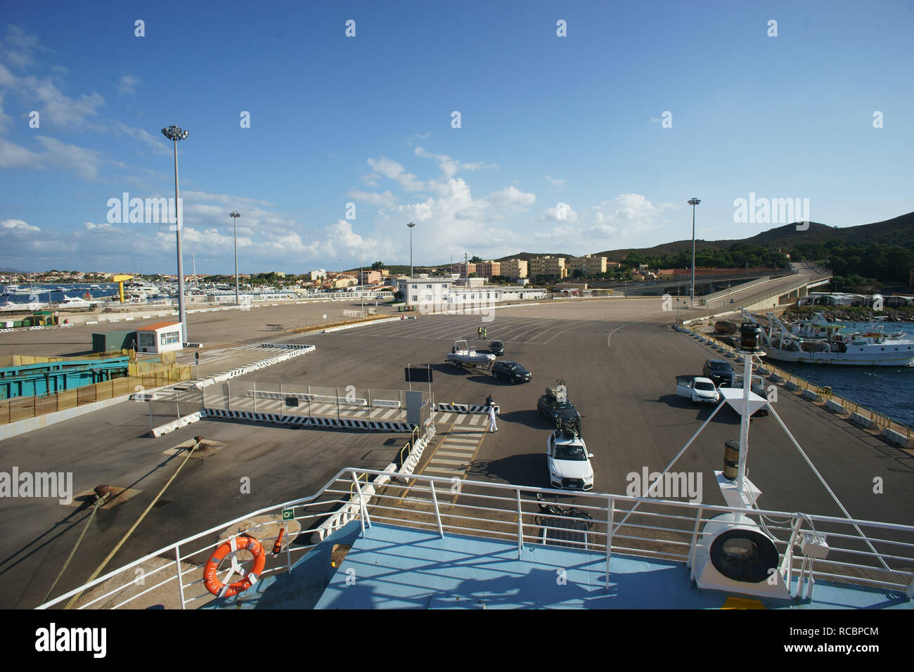 A bordo dei traghetti Sardegna all'interno del porto di Golfo degli Aranci, Italia Foto Stock