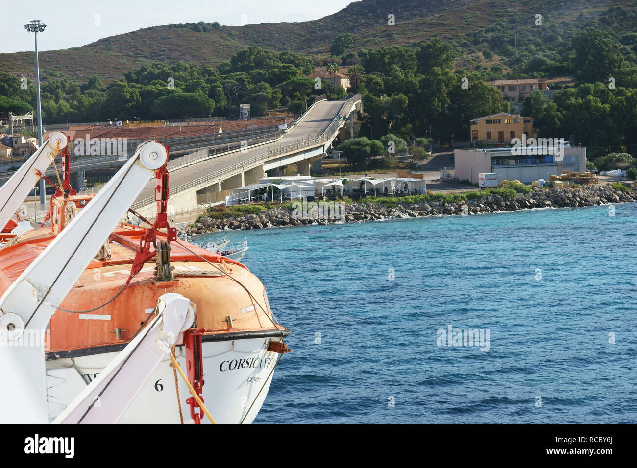 A bordo dei traghetti Sardegna all'interno del porto di Golfo degli Aranci, Italia Foto Stock