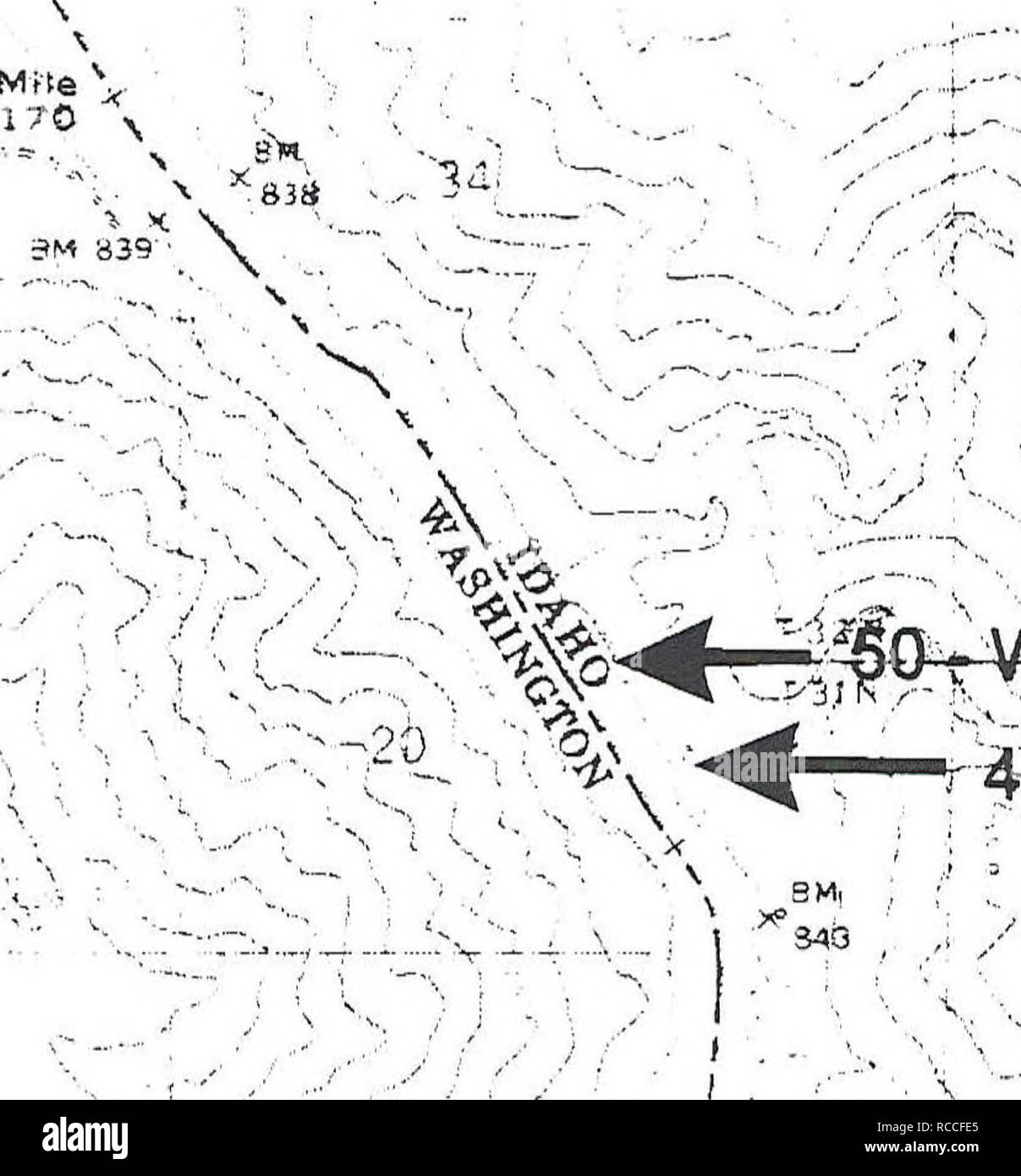 . La distribuzione, la relativa abbondanza, habitat e le associazioni di anfibi e rettili sulla montagna di Craig, Idaho. Anfibi e Rettili. Limekiln Rapids, Idaho-Wash. Impasto &AMP; Camino Creek. ^f) I R 7 /- w &lt;- 1 km LS = Long-toed Salamander WT = occidentale (boreale) Toad PT = Pacific Treefrog SF = Spotted Frog WG = Western terrestre serpente giarrettiera a = adulti(s) c = chiamando e = uova l = larve o girini m = metamorphs (anfibi) Figura 49. Ubicazione di stagni e gli anfibi e rettili dal 1994 e 1995 sondaggi. La mappa è stata scansionata dal Limekiln Rapids un quadrangolo 7.5 minuto Foto Stock