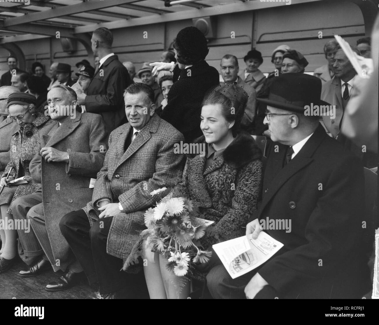 Aktie Dousadj De spelers van Feyenoord worden aan prinses Margriet voorgesteld , Bestanddeelnr 915-6255. Foto Stock