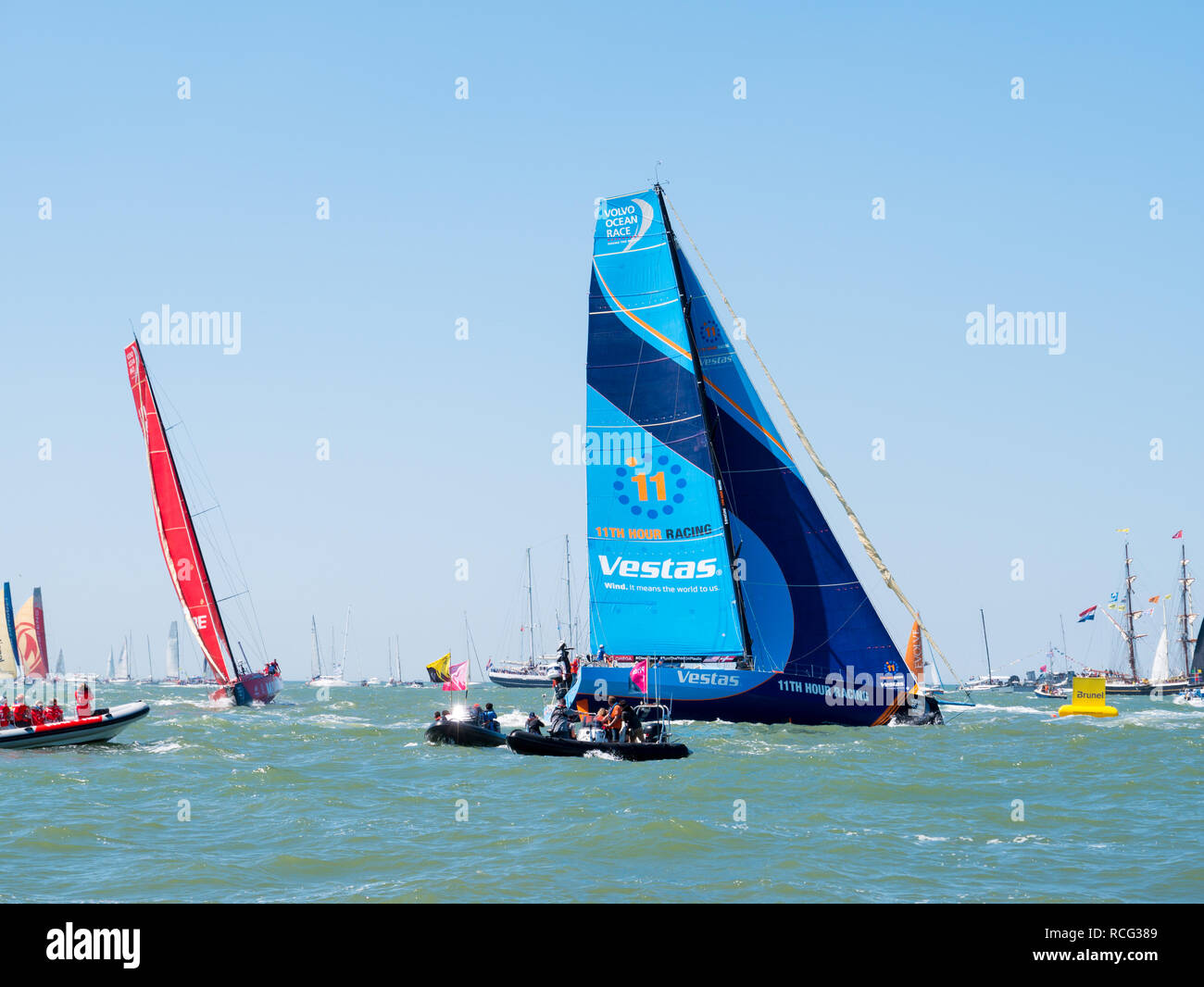 Il team Vestas in Brunel in-port race di Volvo Ocean Race Finish Festival a Scheveningen, l'Aia, Paesi Bassi - 30 giugno 2018 (VOR il 2017-2018) Foto Stock