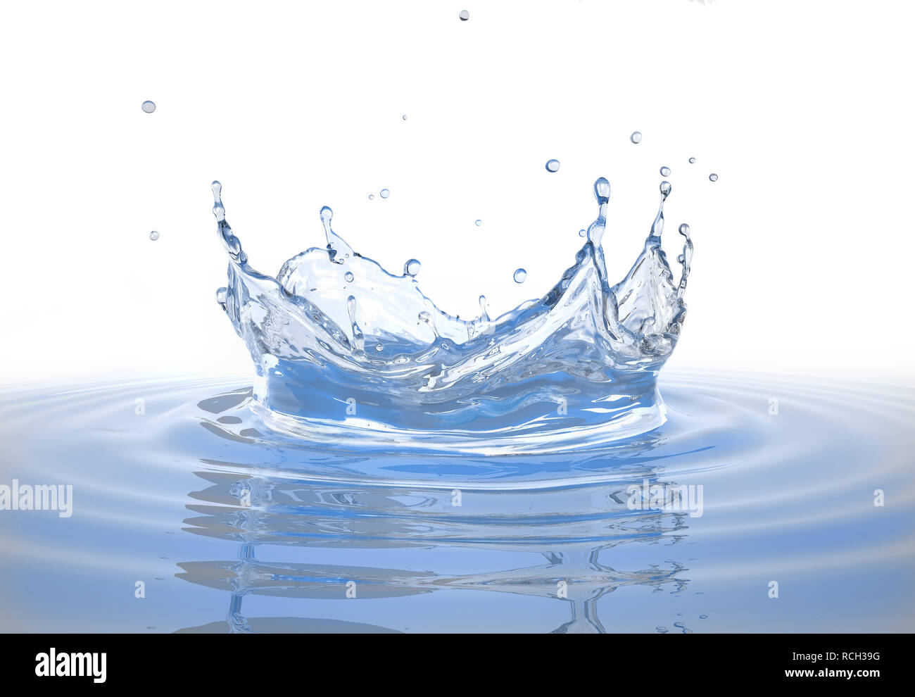 Acqua splash di corona in una piscina di acqua, con ondulazioni di circolare intorno a. Isolato su sfondo bianco. Foto Stock