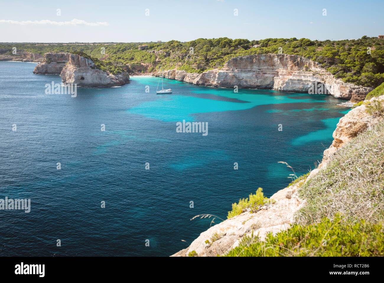 Calo des Moro Spiaggia vista sull'isola di Mallorca, Spagna Foto Stock