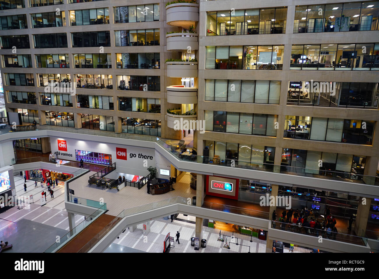 ATLANTA, GA - Vista del Centro CNN, la sede mondiale della CNN news network situato nel centro di Atlanta, Georgia. Foto Stock