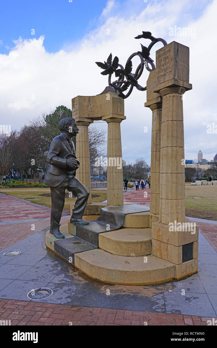 ATLANTA, ga- Vista del Centennial Olympic Park, costruita per il 1996 Olimpiadi di estate, situato nel centro di Atlanta, Georgia. Foto Stock