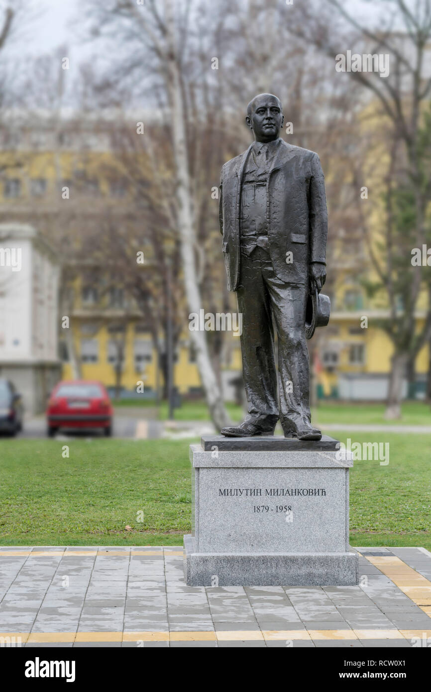 Belgrado, Serbia - MARZO 10, 2018: Monumento di Milutin Milankovic matematico serbo di Belgrado Foto Stock