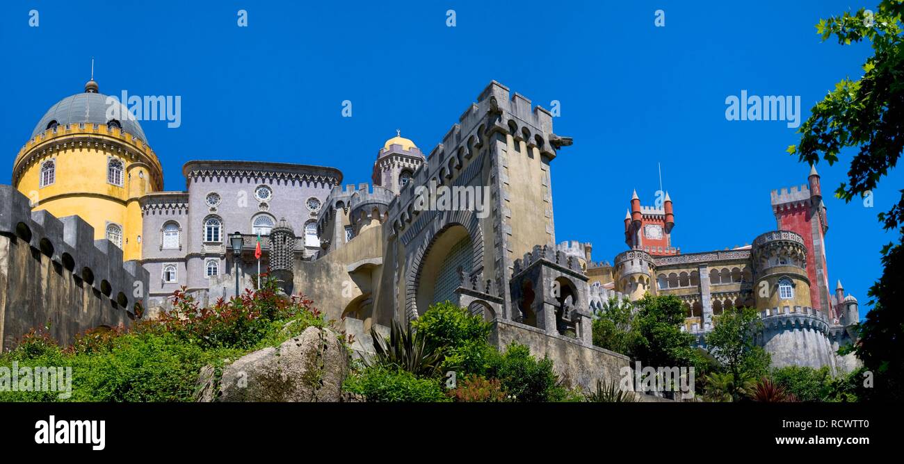 Palacio da Pena, Sintra, Sito Patrimonio Mondiale dell'Unesco, Lisbona, Portogallo, Europa Foto Stock
