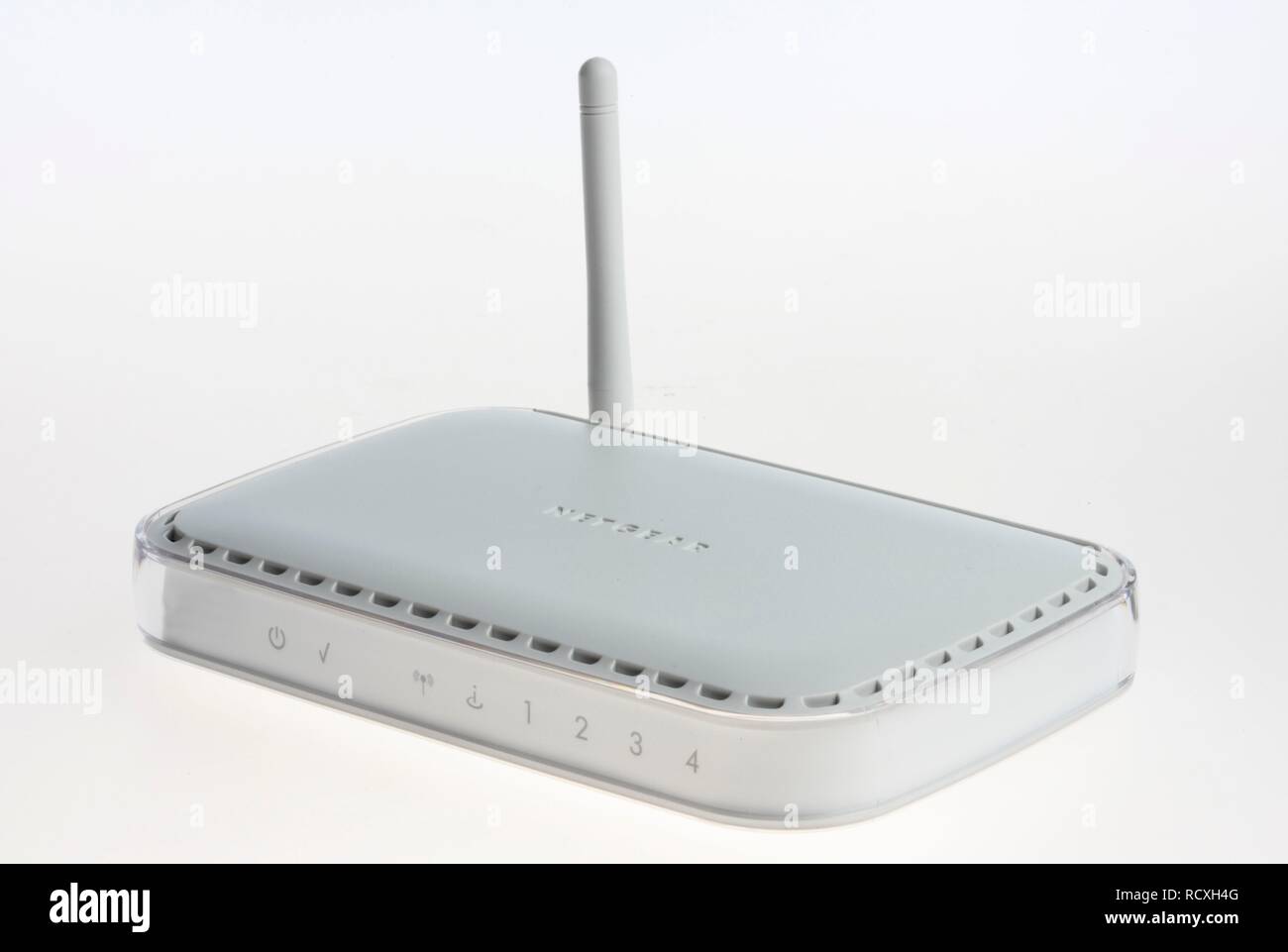 Router per la distribuzione in arrivo una connessione a banda larga tramite wifi, wireless ai computer Foto Stock