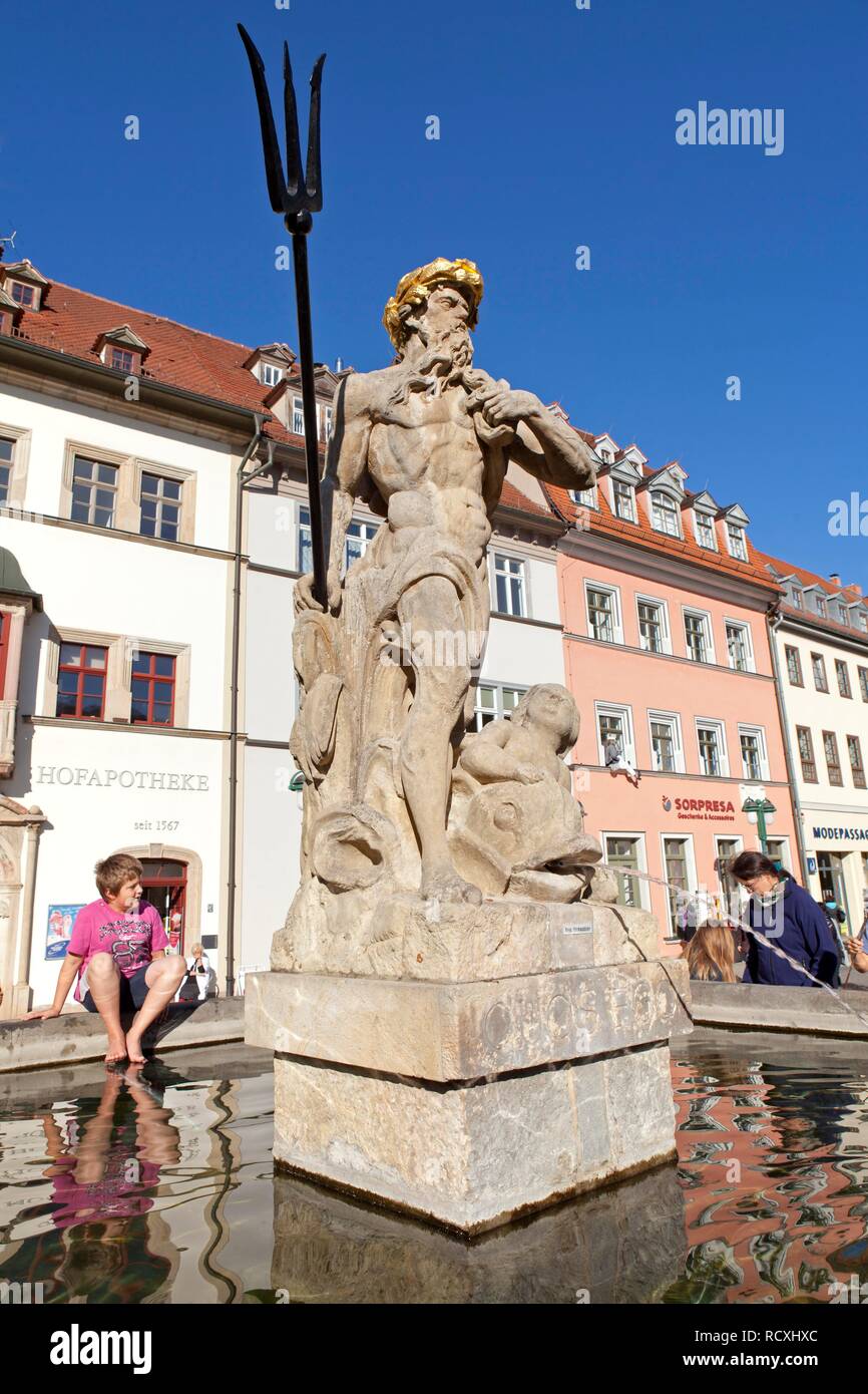 Fontana nella piazza Marktplatz, Weimar, Turingia, PublicGround Foto Stock