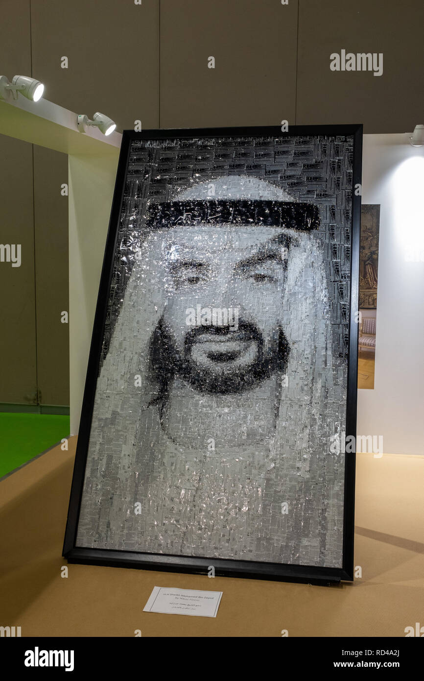 Abu Dhabi‎, UAE. 16 gennaio, 2019. Rifiuti ad arte - H.H. Sheikh Mohammed Bin Zayed Ritratto di Nikos Floros al World Future Energy Summit (WFES).Credit: Fahd Khan / Alamy Live News Foto Stock