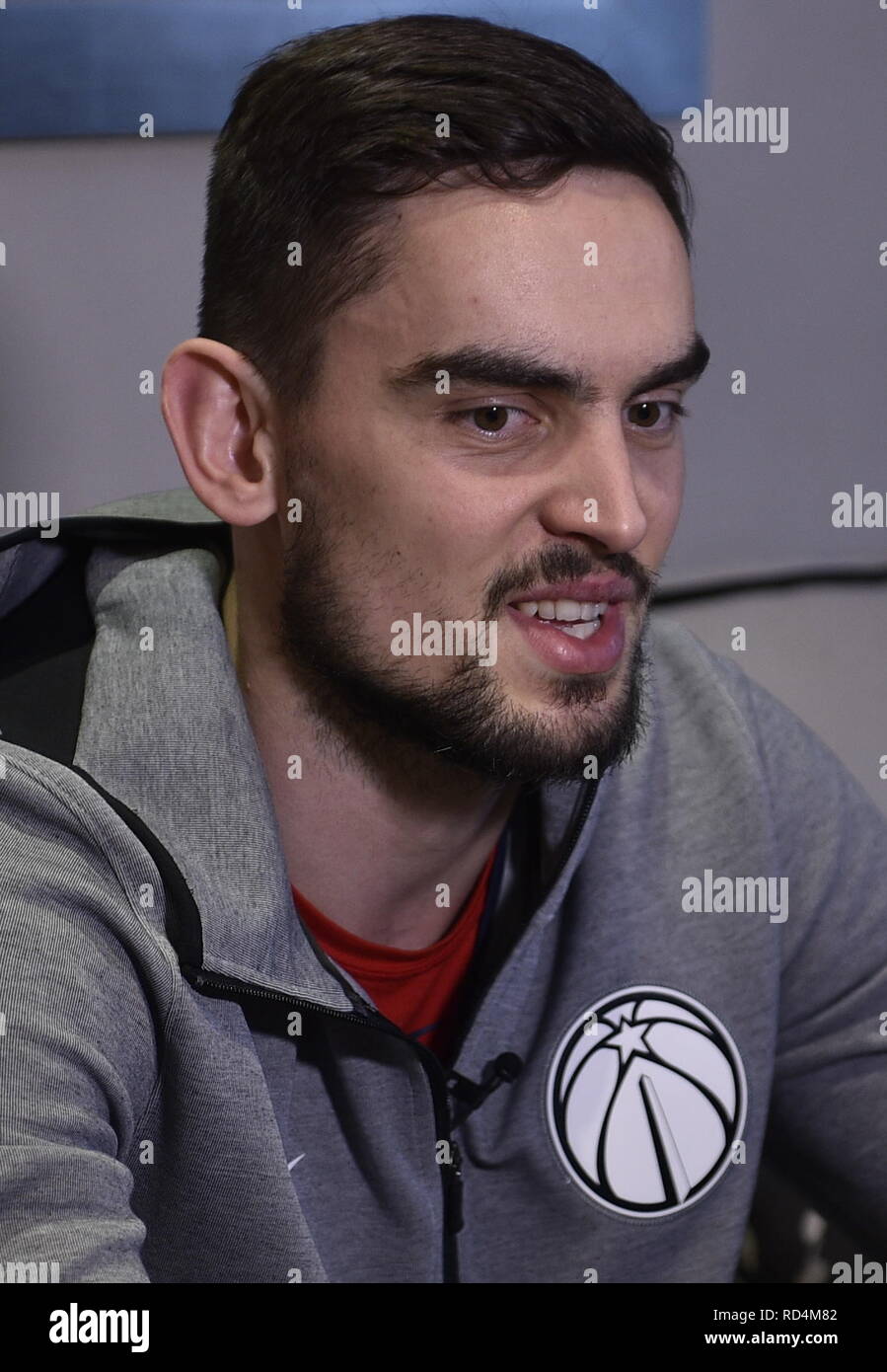 Londra, Regno Unito. 16 gennaio, 2019. Ceca giocatore di basket Tomas Satoransky parla con i giornalisti durante la conferenza stampa in hotel InterContinental a Londra, Inghilterra, 16 gennaio 2019. Credito: David Svab/CTK foto/Alamy Live News Foto Stock