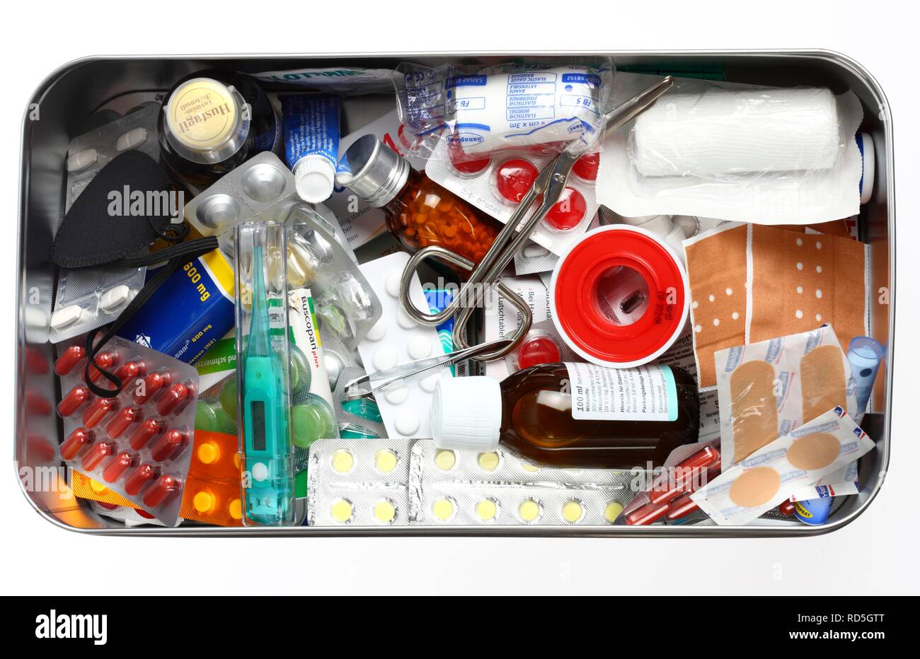 Armadietto di medicina, medicina torace, droghe, farmaci, bendaggi Foto Stock