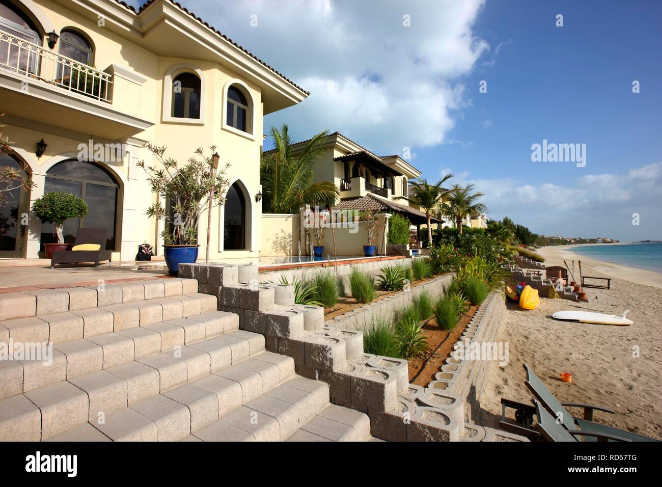 Villa privata sul Palm Jumeirah, anche per il noleggio come una vacanza di lusso home, Dubai, Emirati Arabi Uniti, Medio Oriente Foto Stock