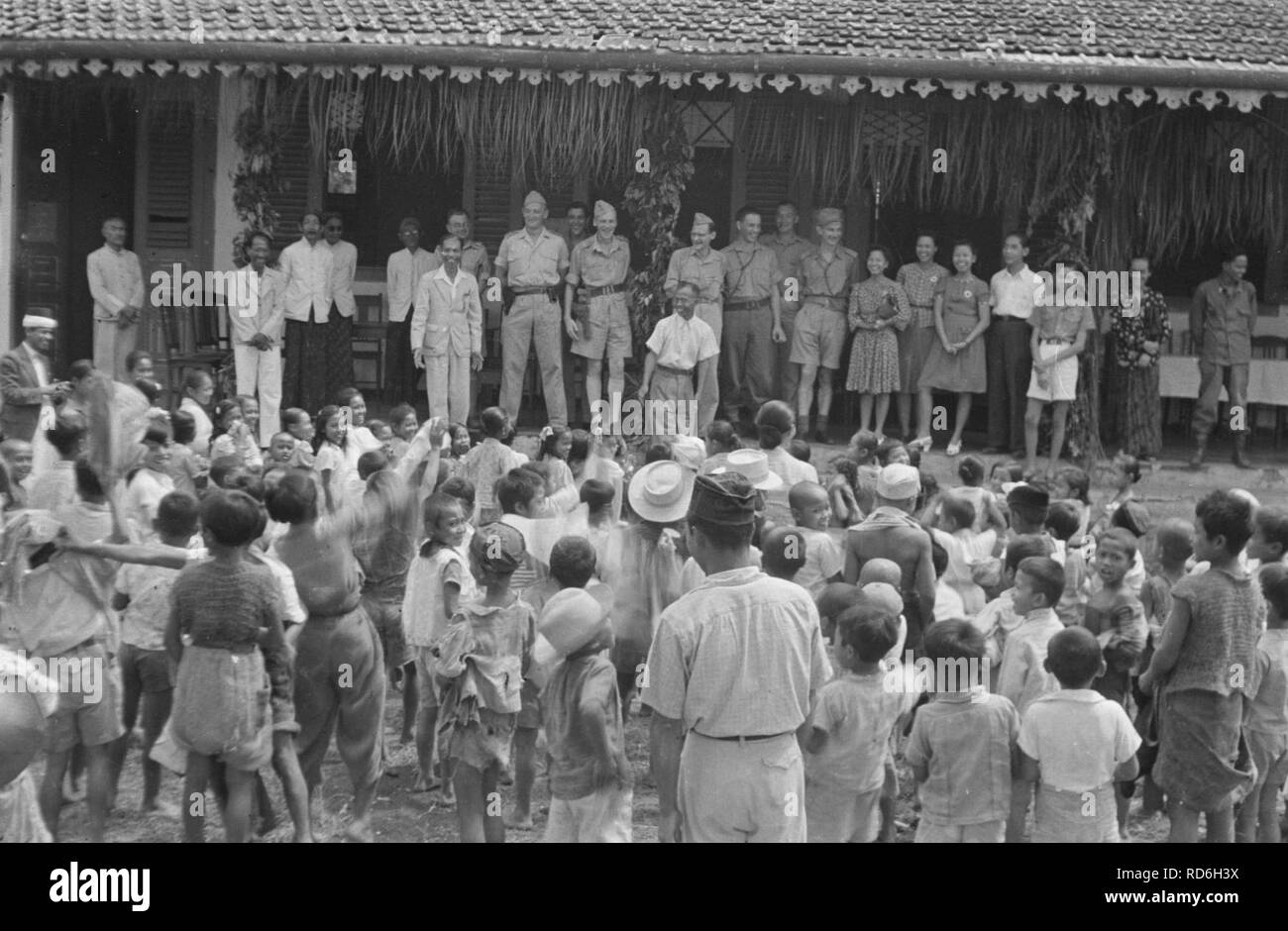 Ambarawa Op 20 settembre werd de Hollands-Indische scuola geopend feestelijk. E, Bestanddeelnr 373-3-4. Foto Stock
