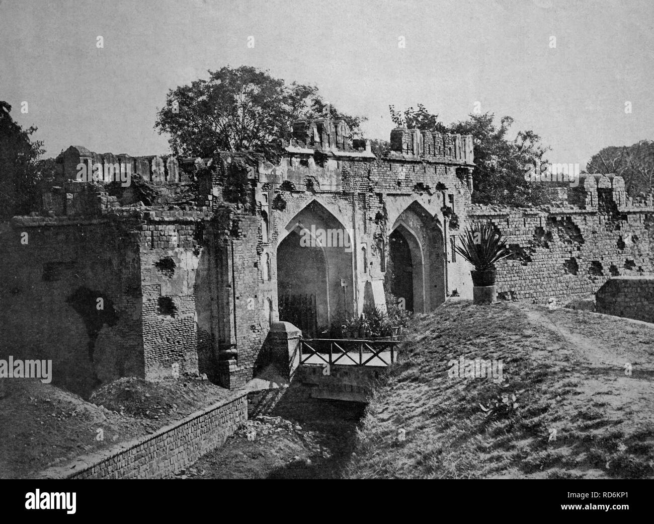 Autotype precoce del gate del Kashmir, Delhi, India, foto storiche, 1884 Foto Stock