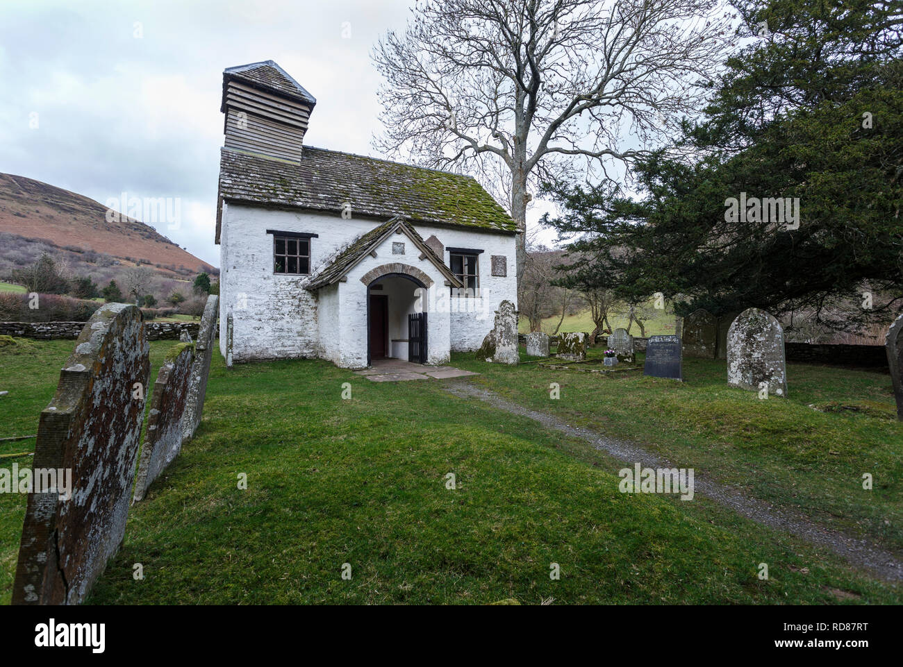 Santa Maria Vergine Chiesa a Capel-y-Ffin, in Montagna Nera, Parco Nazionale di Brecon Beacons, Monmouthshire, Wales, Regno Unito Foto Stock