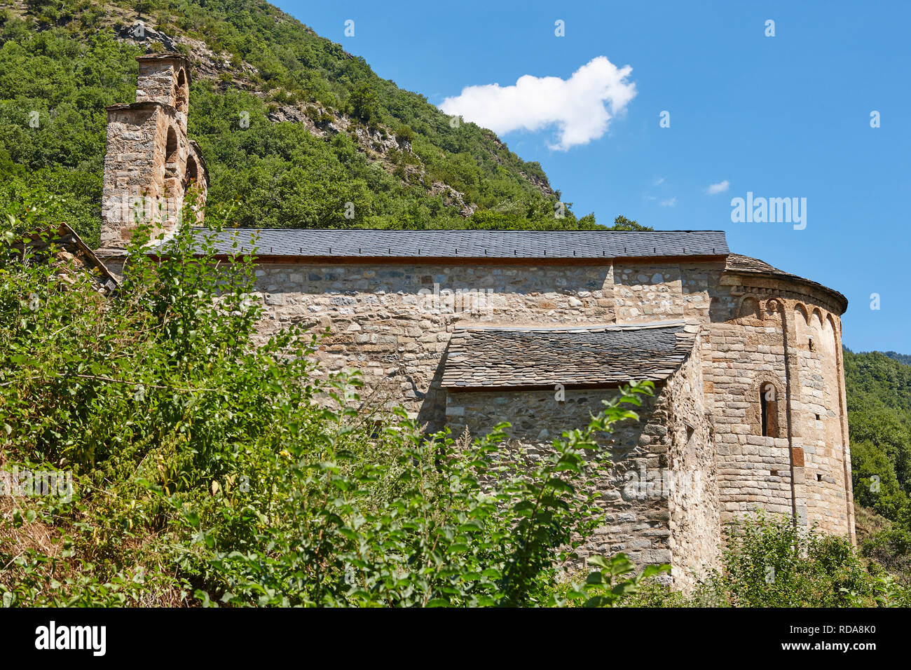 Lo spagnolo arte romanica. Santa Maria Cardet chiesa. La valle di Boi. La Catalogna Foto Stock