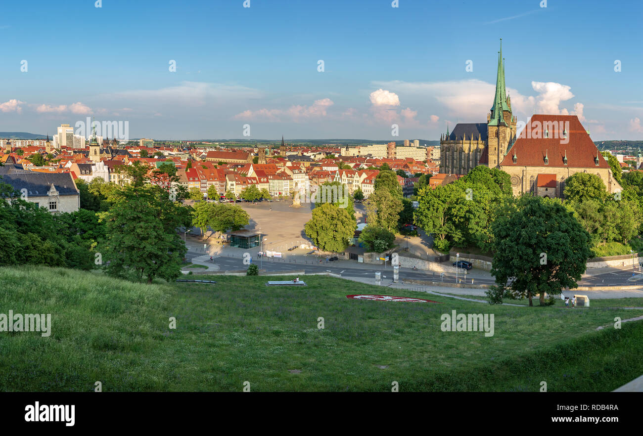 La Cattedrale di Erfurt alias Erfurter Dom e Domplatz di Erfurt città in Germania Foto Stock