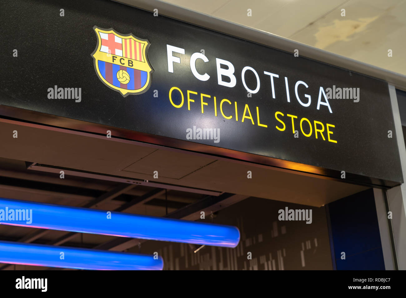 Ingresso, facciata per la fc botiga negozio del fc barcelona football. Logo fc barcellona, ​​Spain Foto Stock