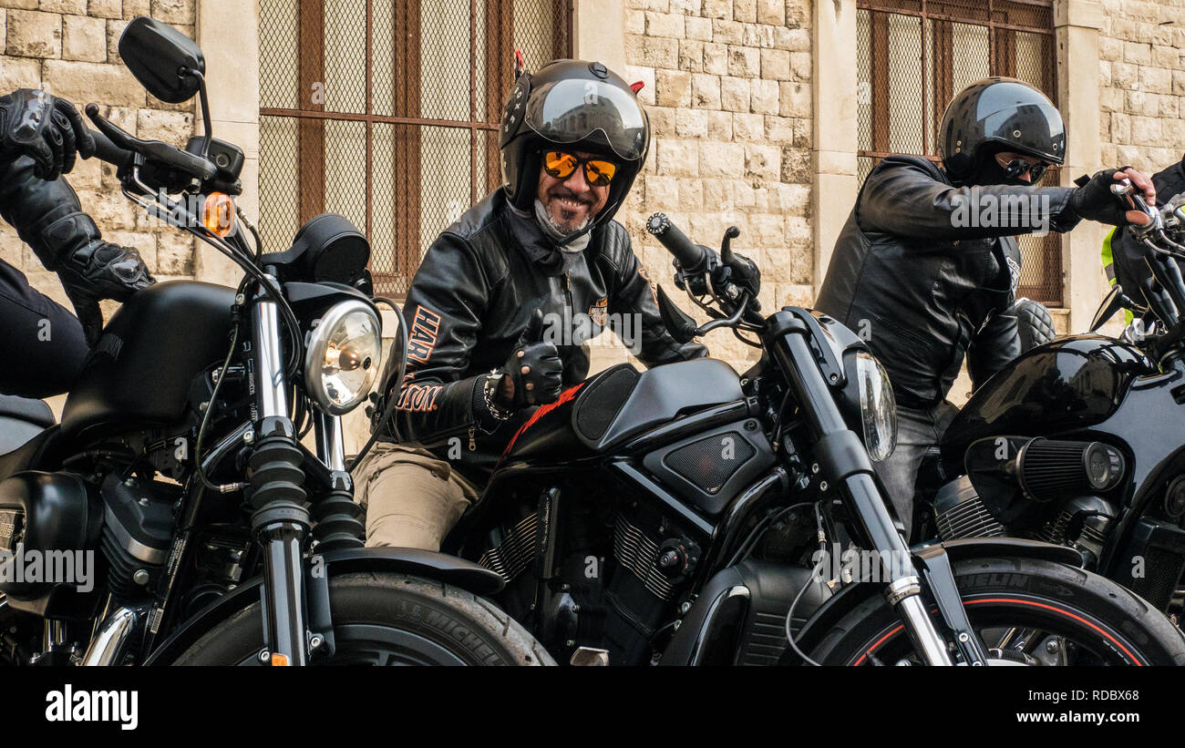 La moto si incontrano a bari, puglia, Italia Foto Stock