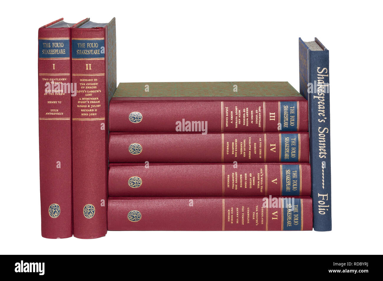 La società Folio edizioni dei giochi e sonetti di Shakespeare, disposte insieme con spine mostrato. Isolato su sfondo bianco. Foto Stock