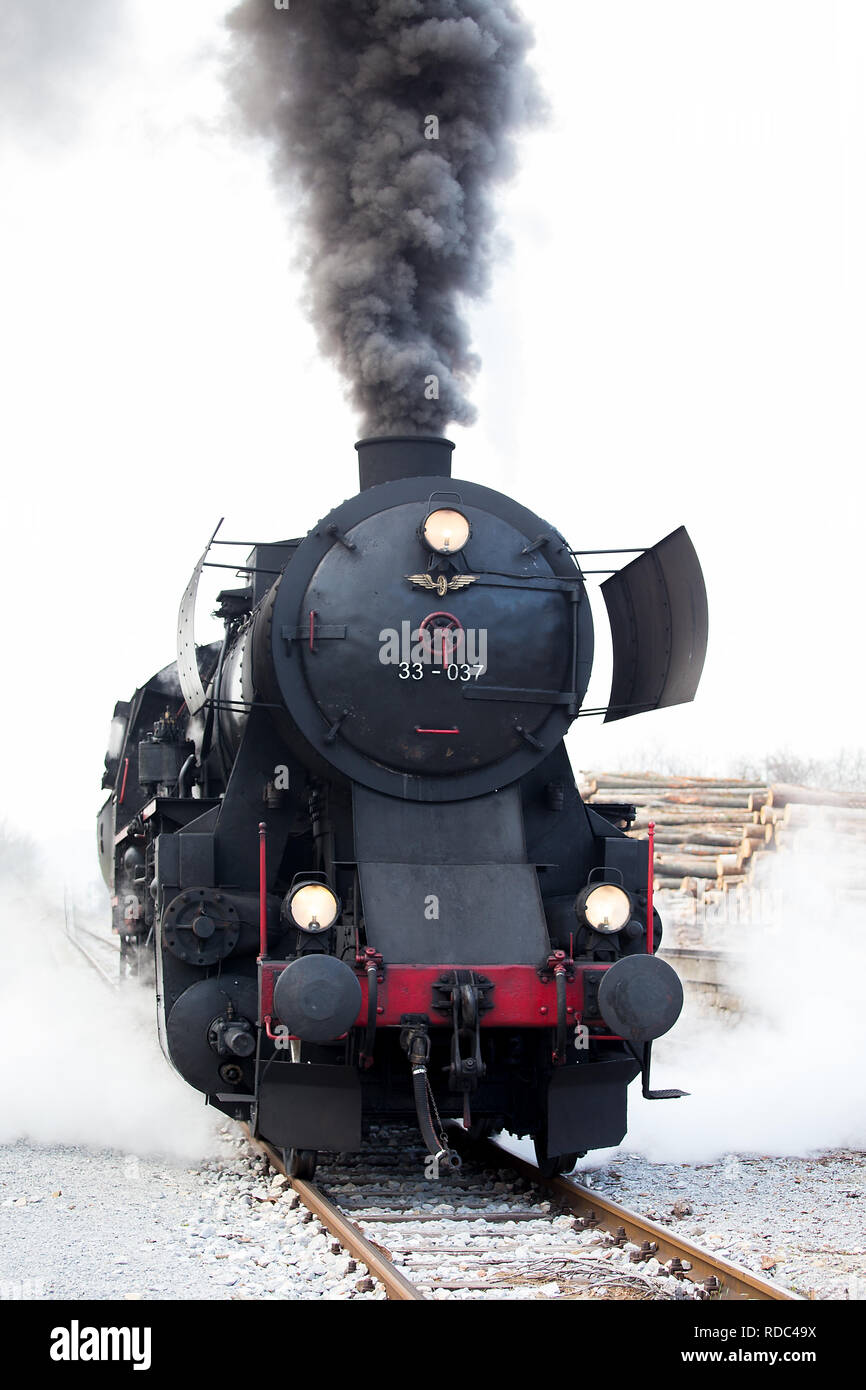 Il vecchio treno a vapore alla stazione ferroviaria di Nova Gorica, in Slovenia Foto Stock