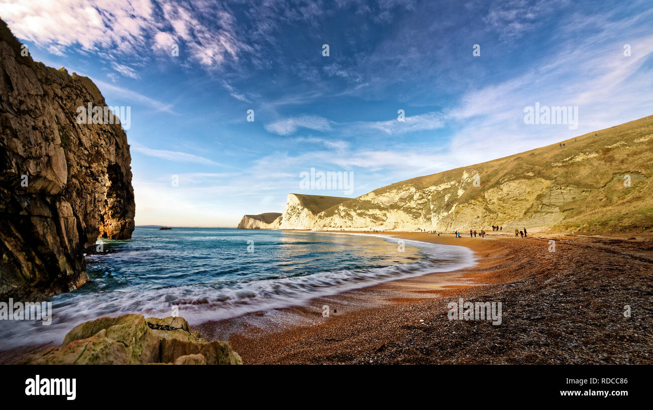 Durdle porta è un calcare naturale arco su Jurassic Coast nelle vicinanze Lulworth in Dorset, Inghilterra. Foto Stock