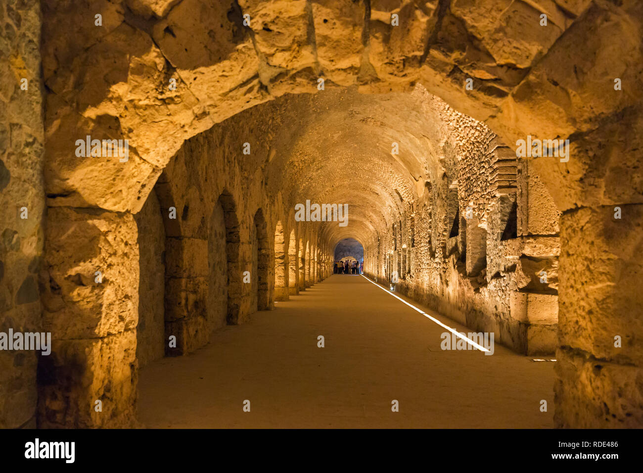 Aosta, Valle d'Aosta, Italia. Il cryptoportico, o criptoportico risalente all'epoca romana quando la città era noto con il nome di Augusta Praetoria. Esso può avere Foto Stock