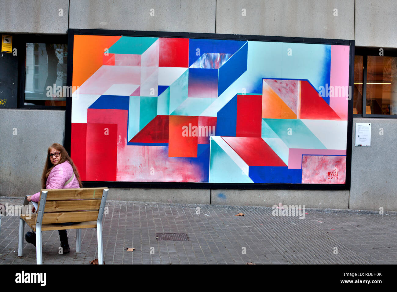 "Artwork' sul display in strada, Barcellona. Foto Stock