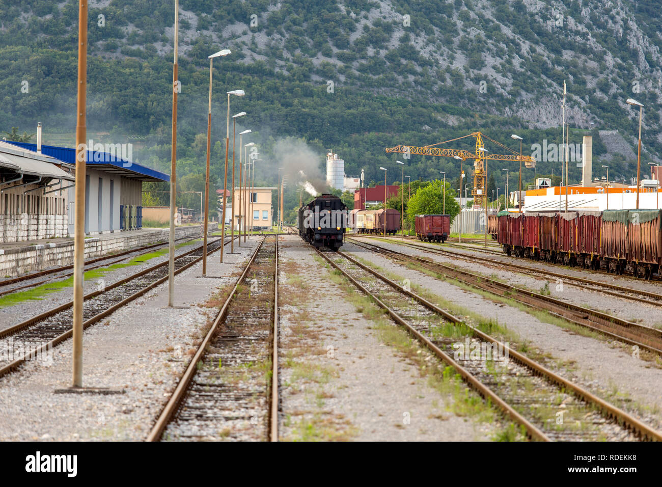 Il vecchio treno a vapore alla stazione ferroviaria di Nova Gorica, in Slovenia Foto Stock