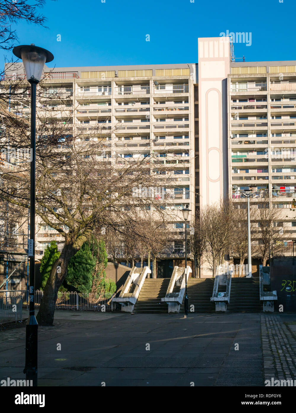 LInksview House, dagli anni sessanta del consiglio sede sociale torre di cemento, blocco di Leith, Edimburgo, Scozia, Regno Unito Foto Stock