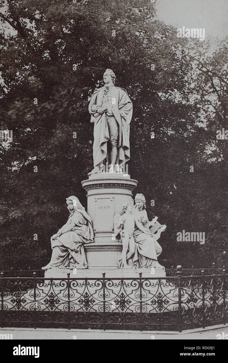 Goethe un monumento nel parco Tiergarten di Berlino, Germania, immagine storica, circa 1899 Foto Stock