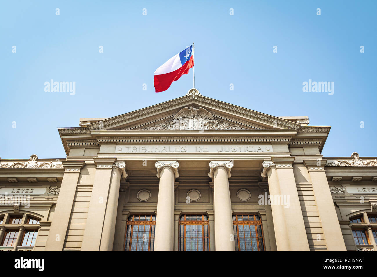 Corti di giustizia Palace a Plaza Montt-Varas Square - Santiago del Cile Foto Stock