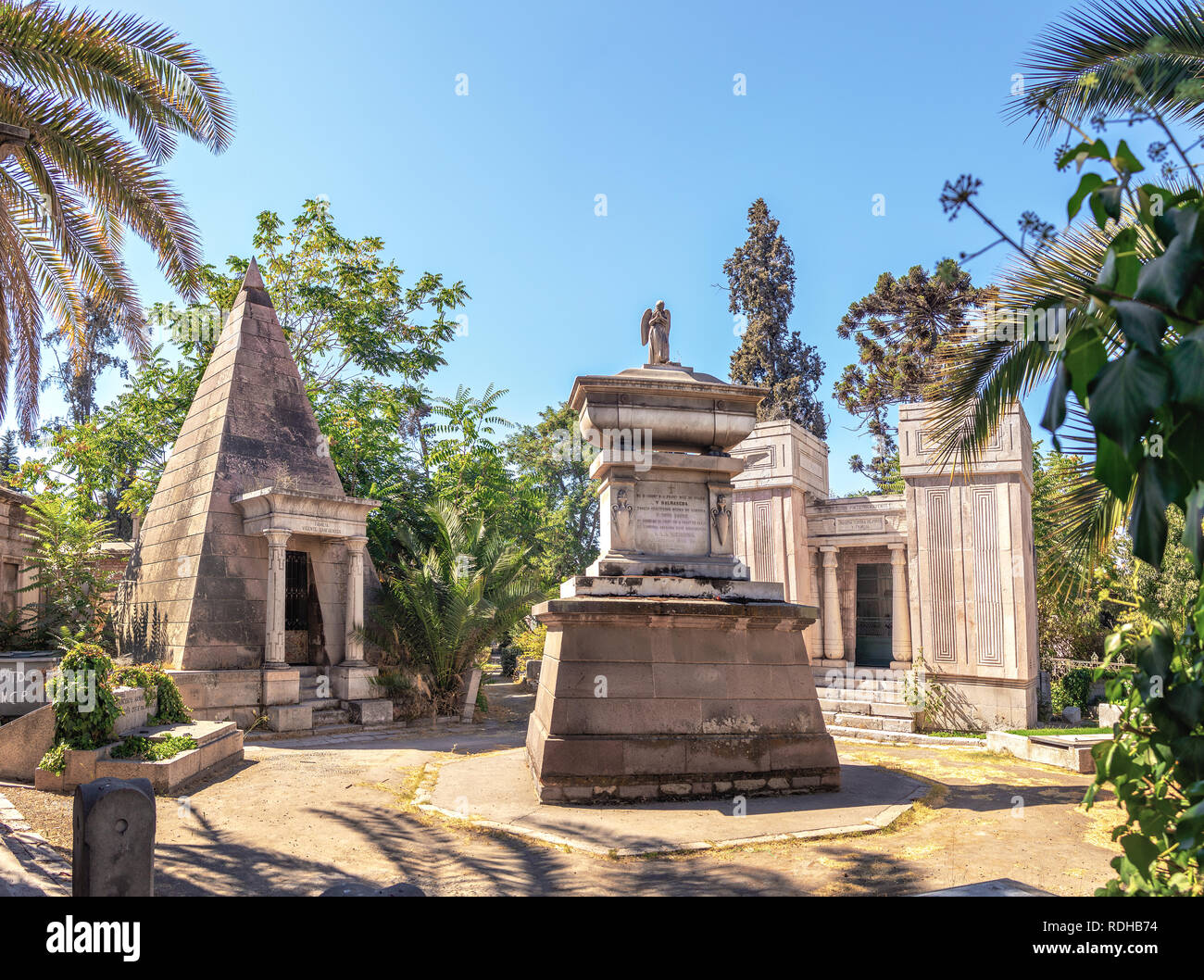 Stile egiziano tomba al cimitero di Santiago - Santiago del Cile Foto Stock