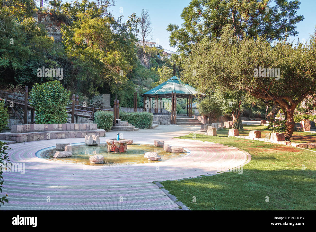 Gabriela Mistral Square a Santiago parco metropolitano - Santiago del Cile Foto Stock