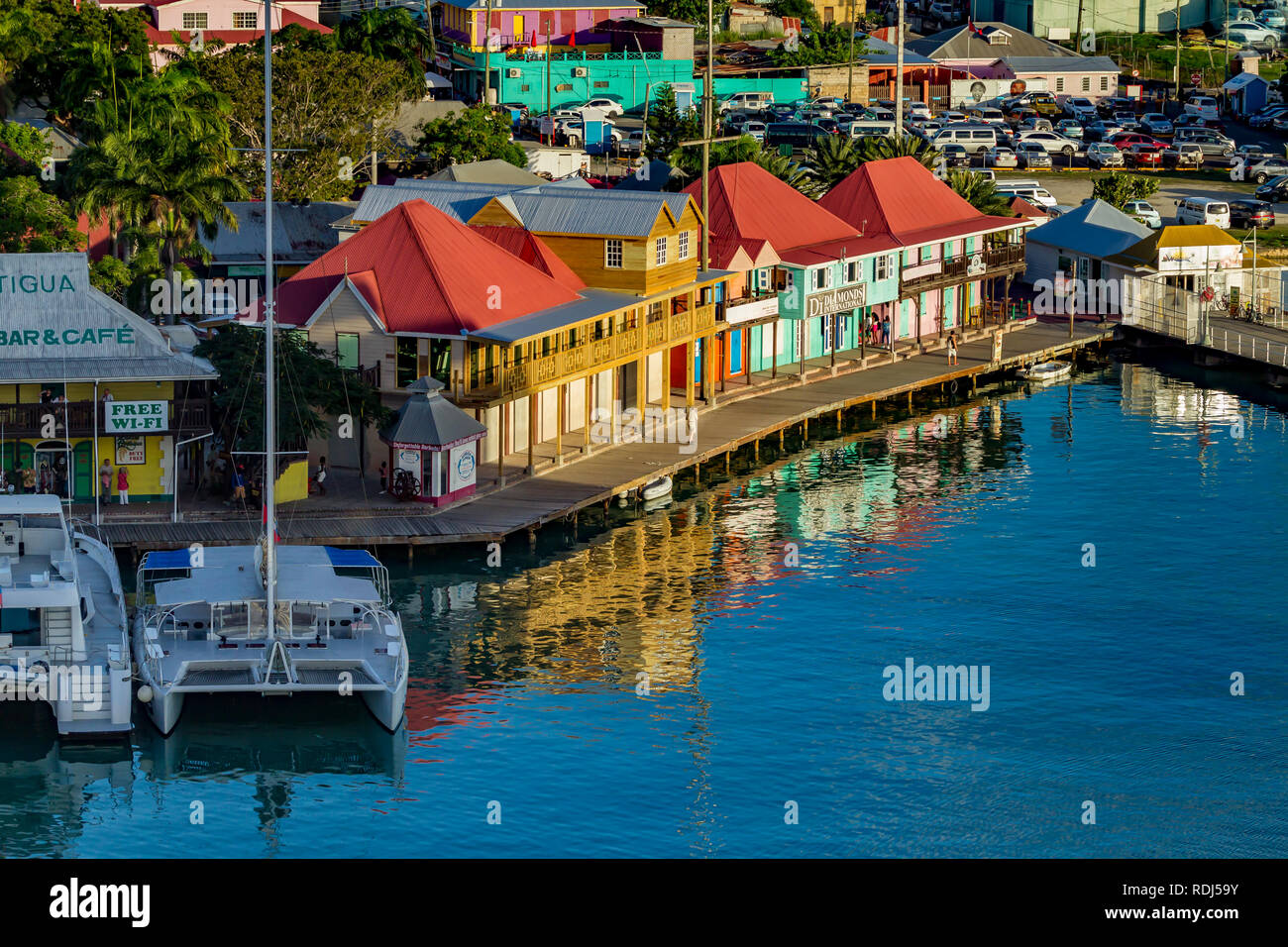 Down Town St John's, Antigua, nelle Isole Sottovento dei Caraibi Foto Stock