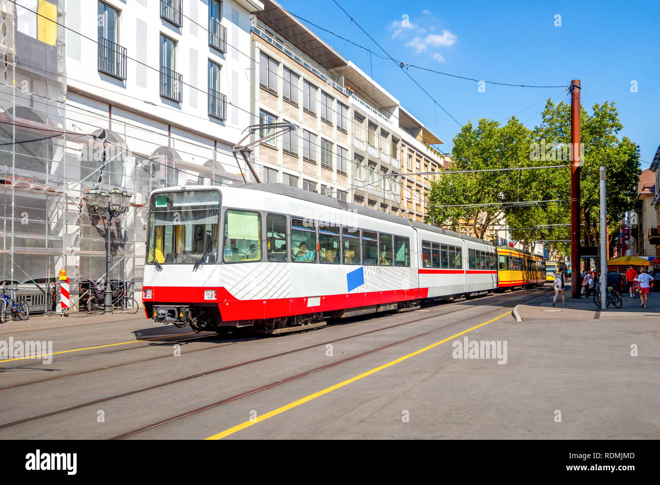 Il Tram, Karlsruhe, Germania Foto Stock