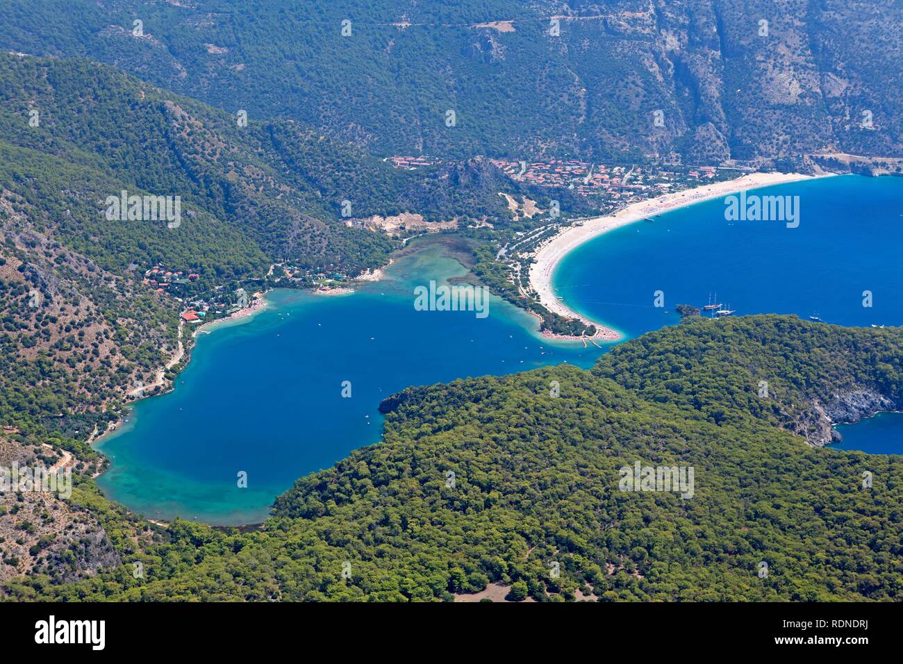 Vista aerea, Oeluedeniz Bay nei pressi di Fethiye, costa ovest della Turchia, Asia Foto Stock