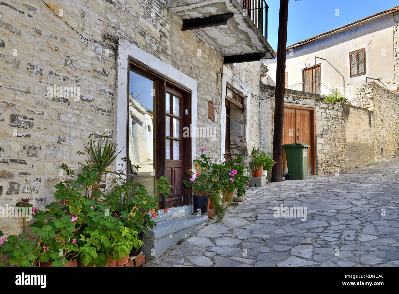 Strada nel borgo antico di Lefkara, Cipro Foto Stock