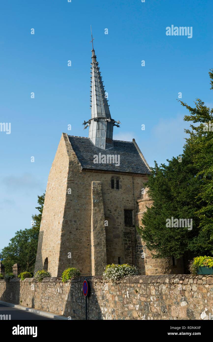 Chiesa con torre pendente, Chapelle Saint-Gonéry, Plougrescant, Côte de Granit Rose, Cotes d'Armor Bretagna, Francia Foto Stock