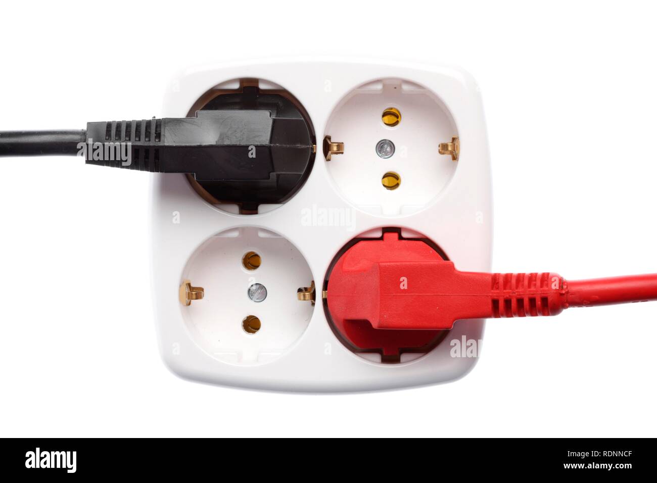 Tappi di sicurezza a due poli, quattro socket plug, alimentazione Foto Stock
